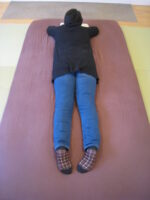 寝返りができないほどの痛み