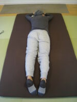 前かがみになると腰が痛い