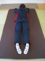 産後の骨盤矯正、産後膝の痛み