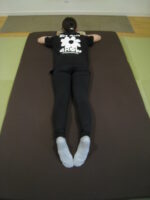 物を持って腰がピキッ