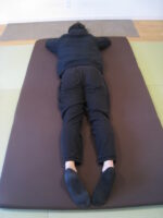 チック症　首の凝り