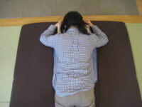 四十肩、五十肩　長い人は半年