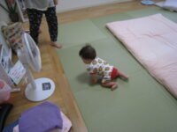 だっこ疲労で腰痛　２児のママ