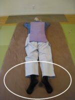 足のもも裏の痛み、筋肉の硬直