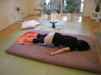 妊娠中の頭痛　肩こり　足のむくみ