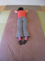 右側股関節の痛み　骨盤のずれ