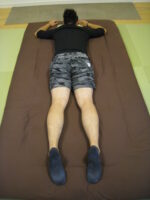 腰の中央の痛み