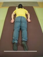 右股関節の違和感　