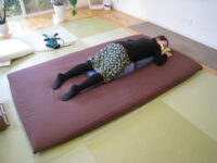 妊娠中の腰痛、股関節痛