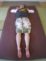 慢性腰痛　腰が固まる