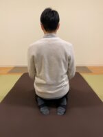 １日に不定期に複数回頭痛がでる