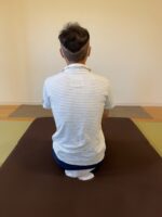 左首背中の凝り　まき肩矯正