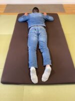 右腰　股関節の痛み