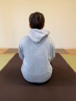 腰痛　肩こり　腰猫背