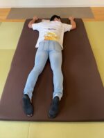 足を組みたくなる　バランス