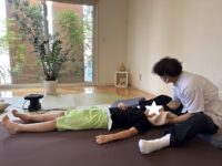 １週間続く頭痛　学校も休む