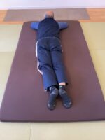 右腰､動き始めが固まる