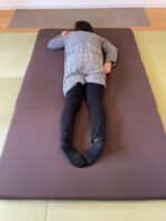 右肩が上がりにくい　痛みがある